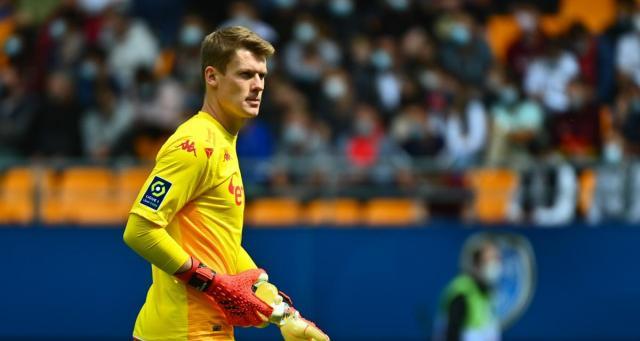 1640260736777020193.jpg 1200-L-monaco-point-du-doigt-alexander-nbel-confort-par-kovac.jpg